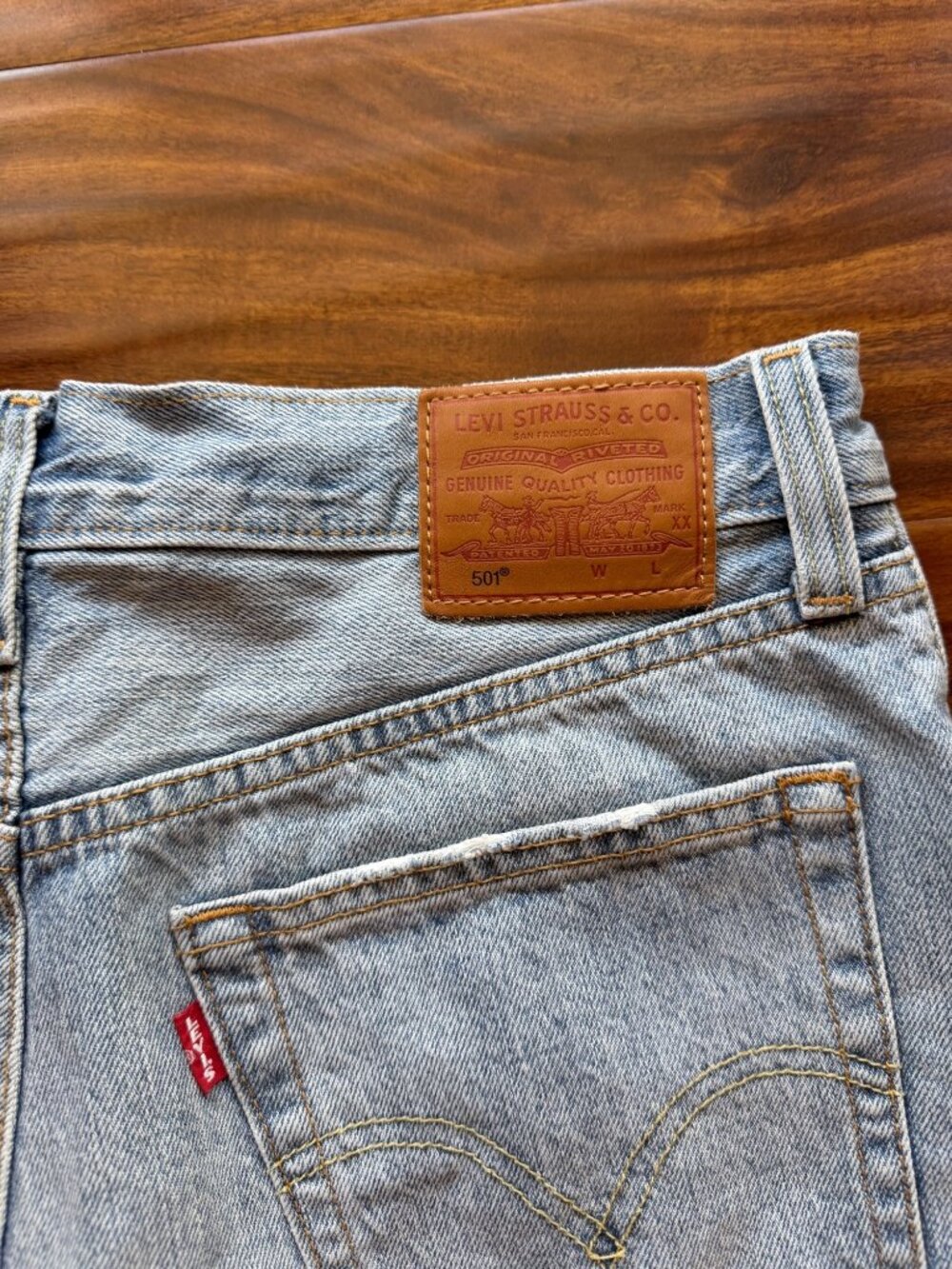 Levis 501 Vintage High-Waisted Distressed Denim Shorts With Frayed Hem & Button - Picture 3 of 7